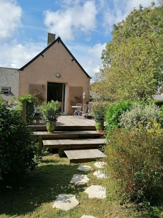 Logement En Campagne Urville-Nacqueville Exterior foto